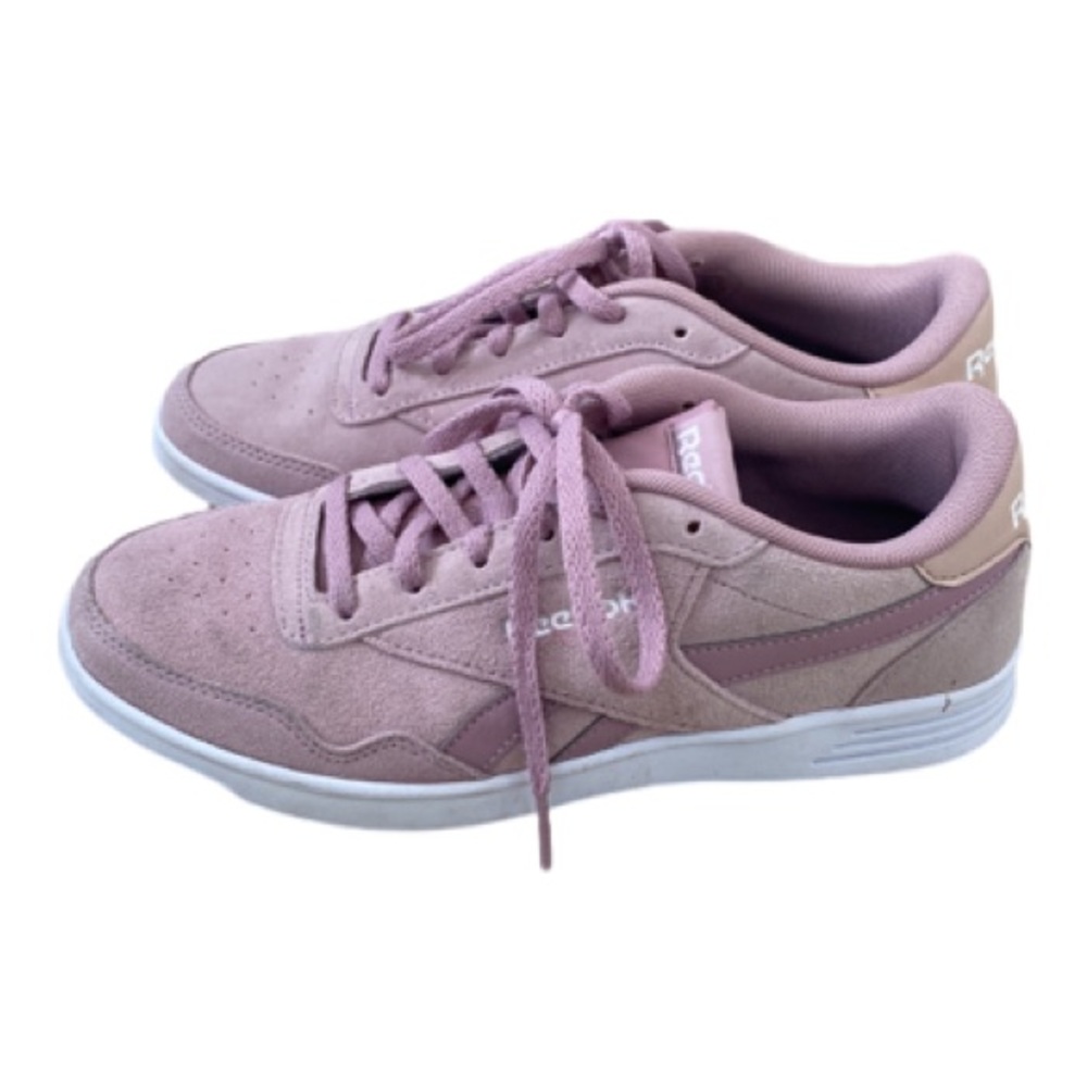 Reebok Pink Suede 👟